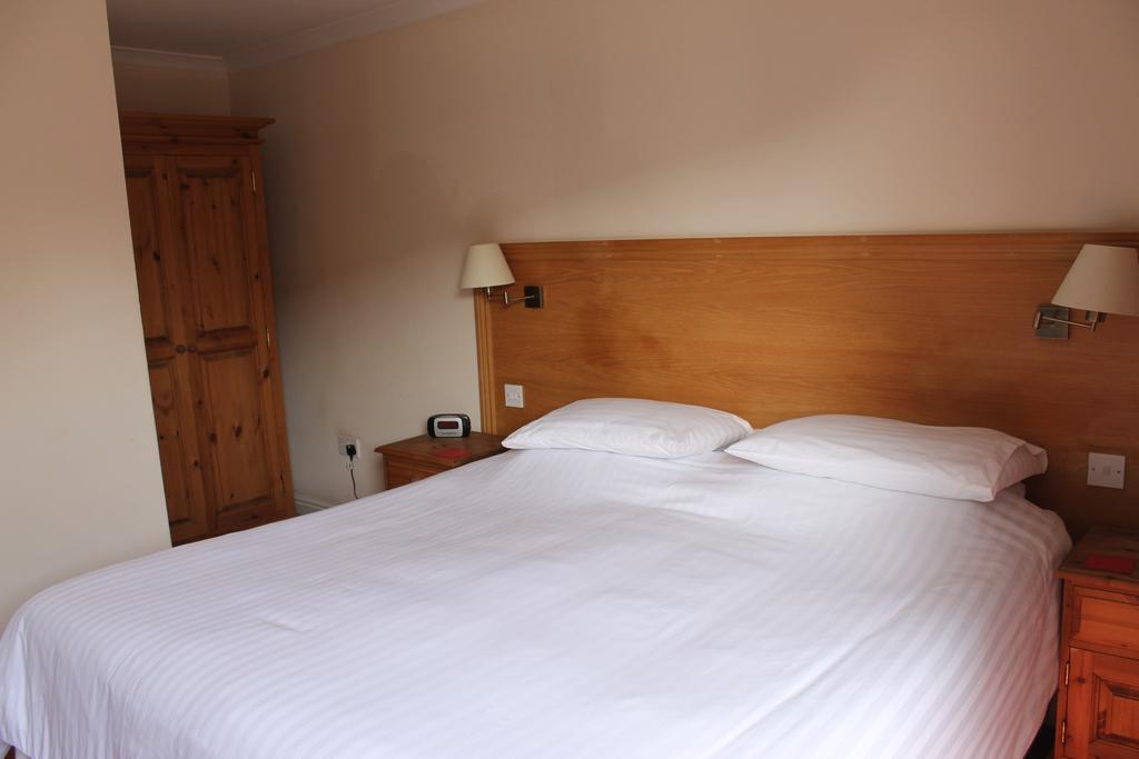 Blatches Farm Hotel Great Dunmow Exterior photo